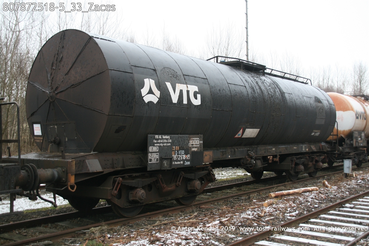 807872518-5_33_Zaces.jpg